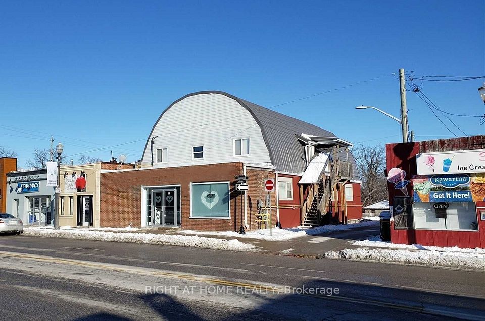 17 Barrie Street, Bradford West Gwillimbury, ON L3Z 2A1