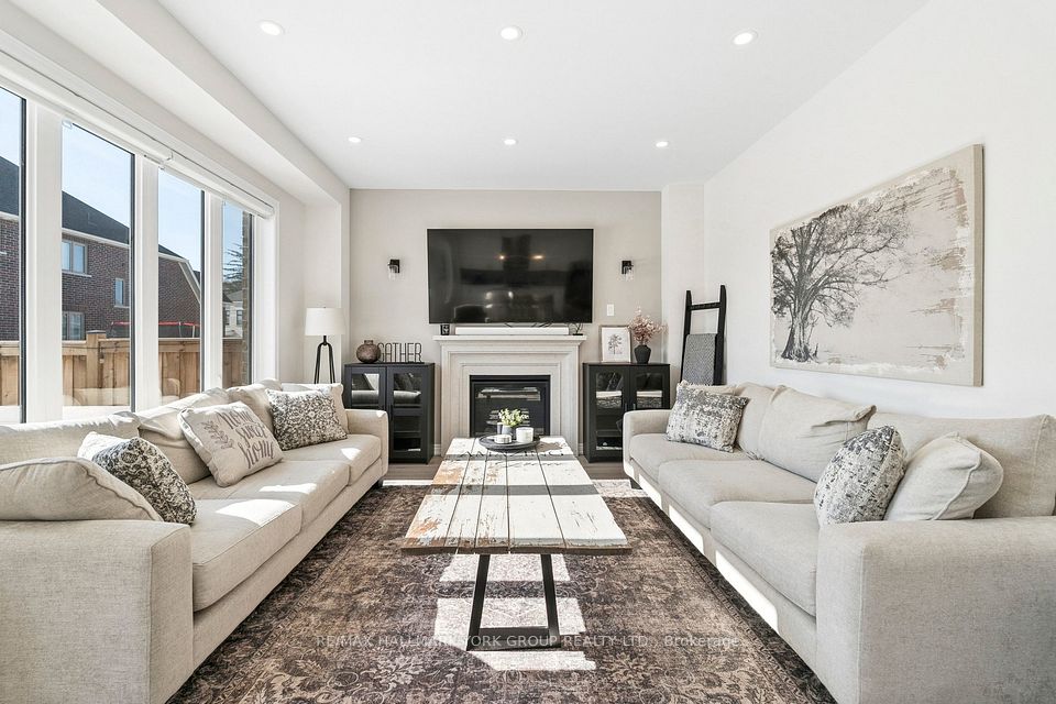 Detached at 50 Dorothy Caine Crescent, Georgina, ON L4P 3E9, Georgina