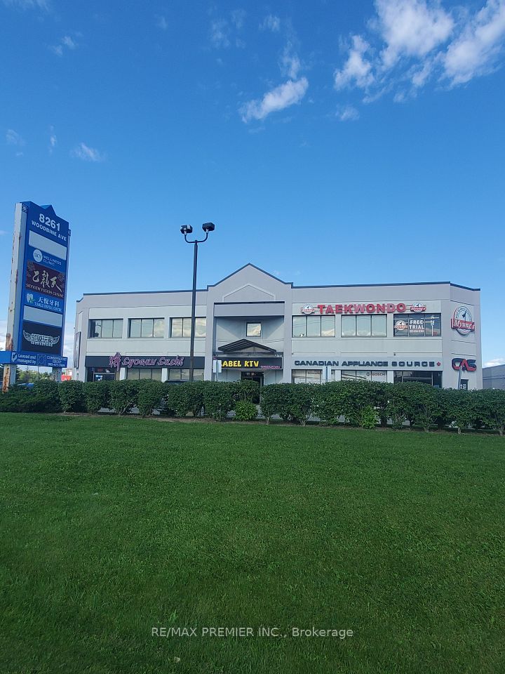 8261 Woodbine Avenue 102, Markham, ON L3R 8Z5