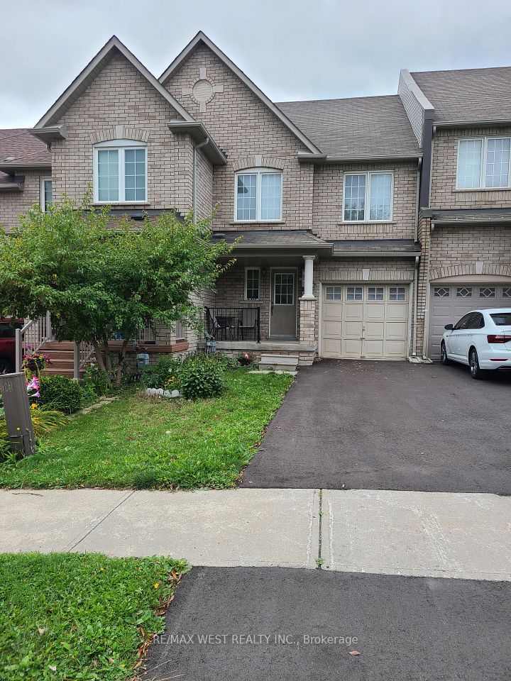 Att/Row/Townhouse at 228 Coleridge Drive, Newmarket, ON L3X 2T6, Newmarket