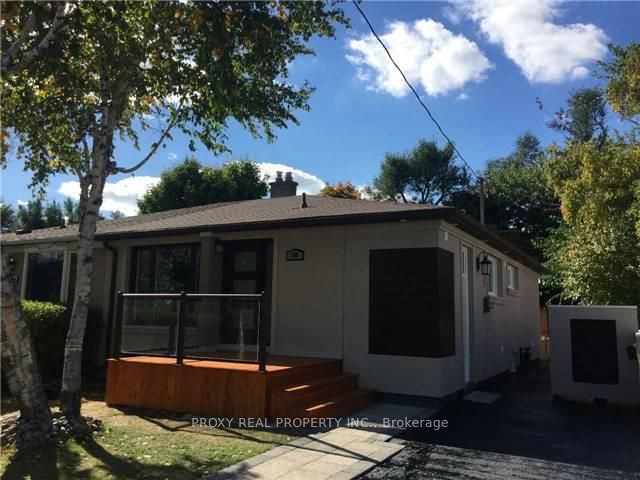 Semi-Detached at 208 Axminster (Basement) Drive, Richmond Hill, ON L4C 2W1, Richmond Hill