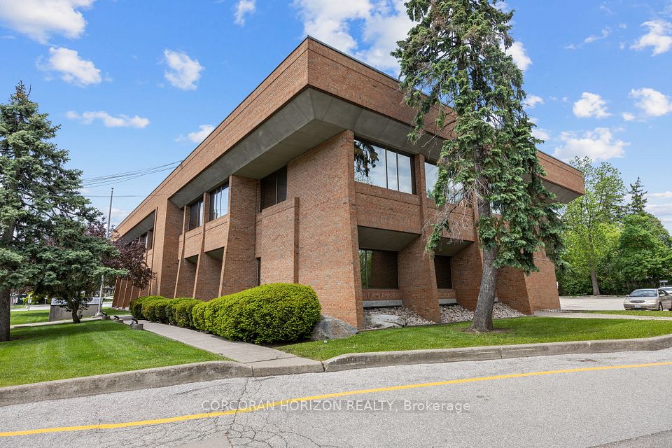 21 Dunlop Street, Richmond Hill, ON L4C 2M6