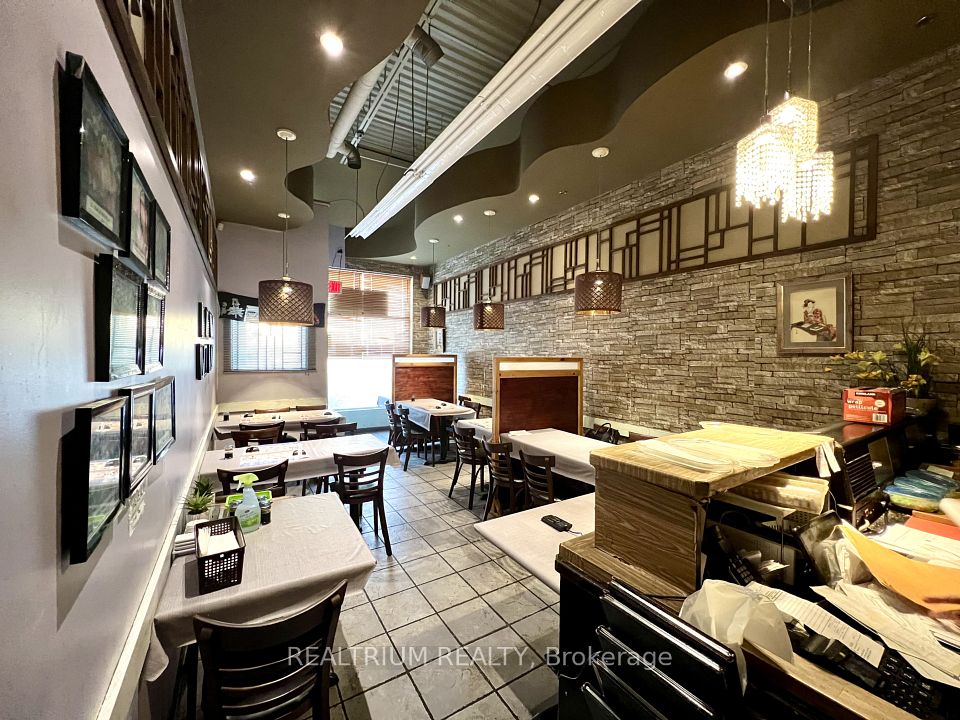 7010 Warden Avenue 38, Markham, ON L3R 5Y3