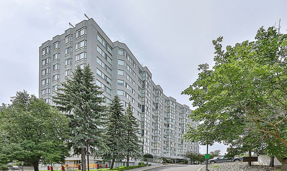 Condo Apartment at 270 Davis Drive 1112, Newmarket, ON L3Y 8K2, Newmarket
