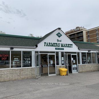 7509 Yonge Street D, Markham, ON L3T 2E9