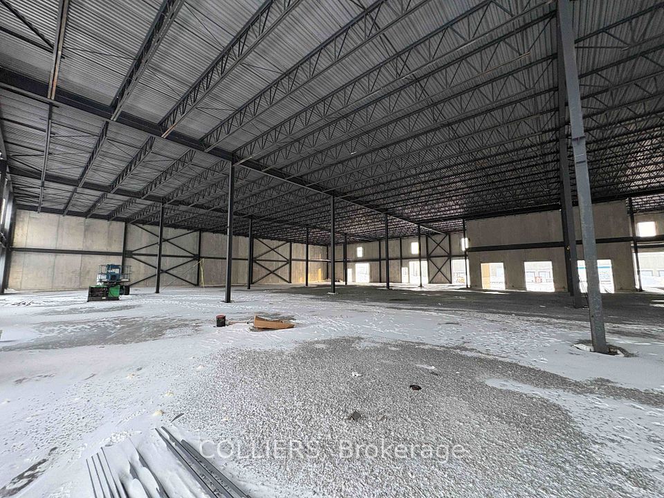 420 Addison Hall Circle 9, Aurora, ON L4G 3X8