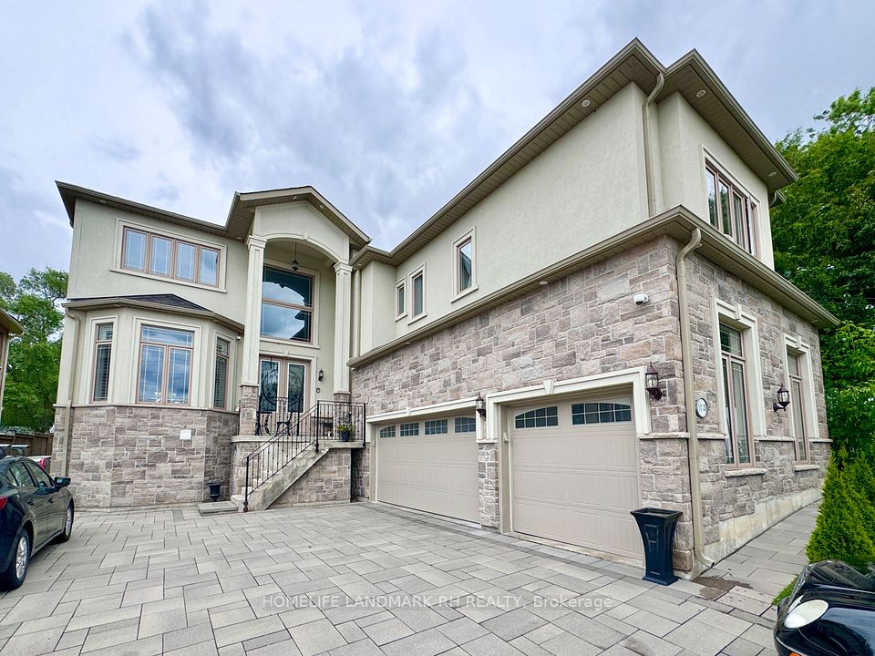 Detached at 1013 Gorham Street Coach, Newmarket, ON L3Y 5G9, Newmarket