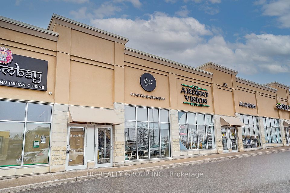 16 Vogell Road D, Richmond Hill, ON L4B 3K4