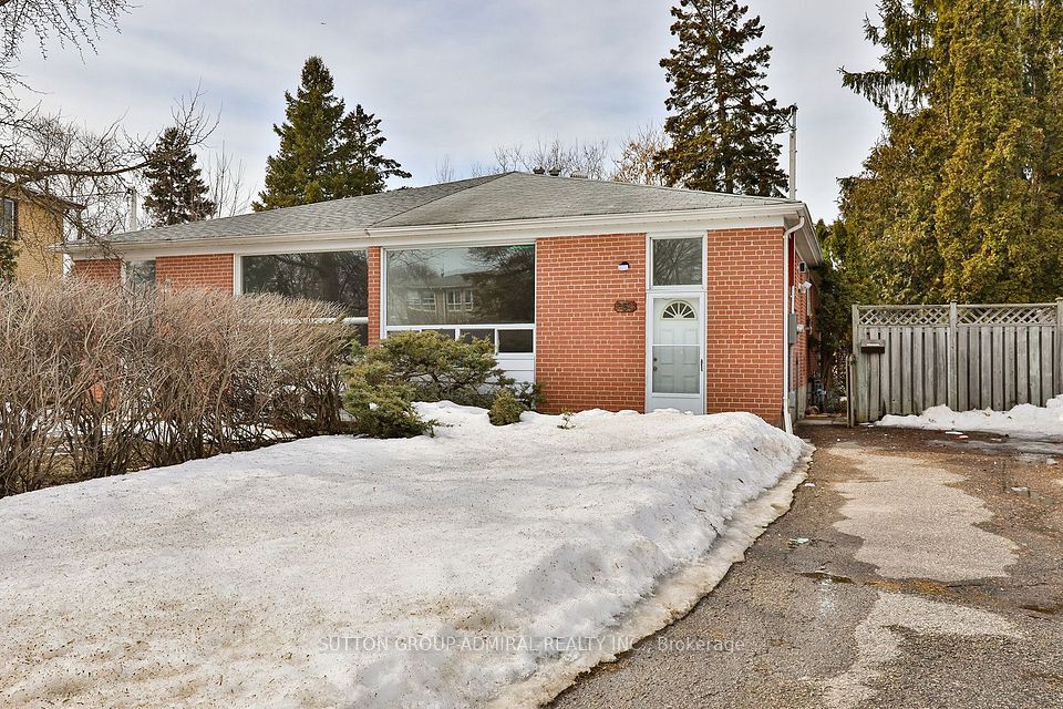 Semi-Detached at 264 McConvey Drive, Richmond Hill, ON L4C 3K2, Richmond Hill