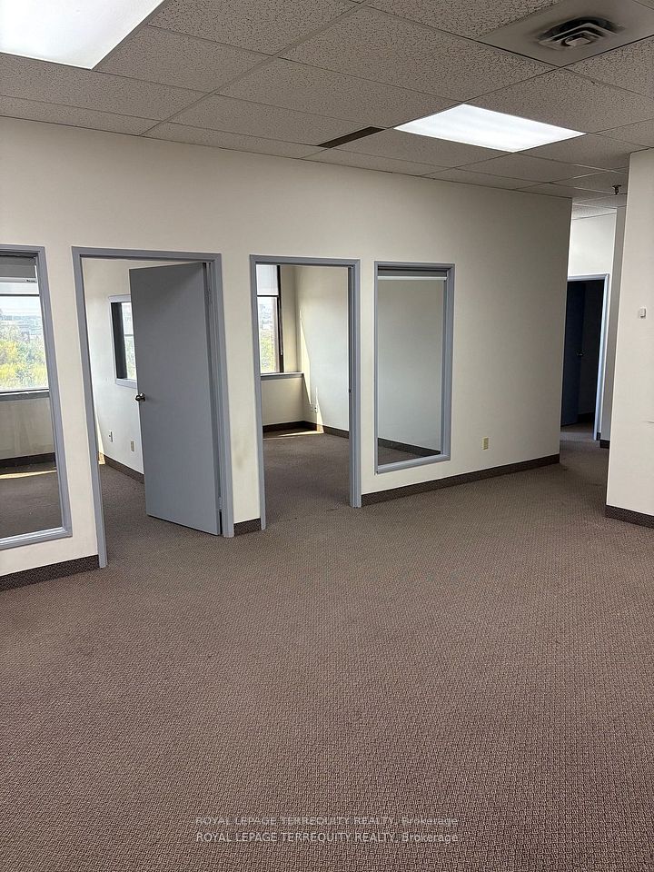 3075 Fourteenth Avenue 220, Markham, ON L3R 0G9