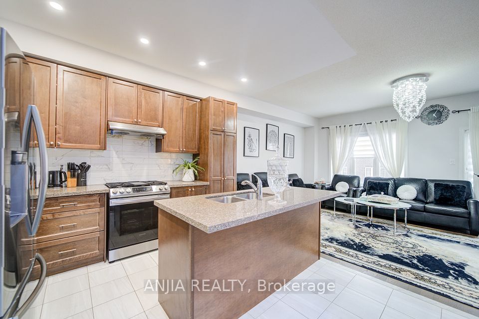 Semi-Detached  at 34 Haskins Crescent, Georgina, ON L4P 2G6, Georgina