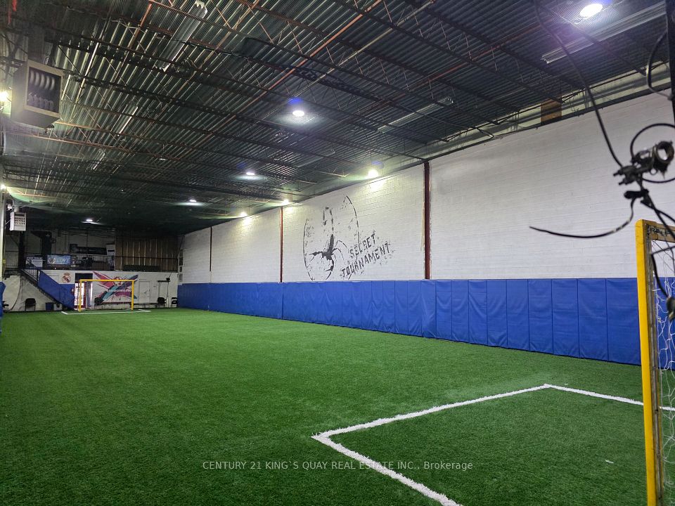 30 Corstate Avenue 2, Vaughan, ON L4K 4X2