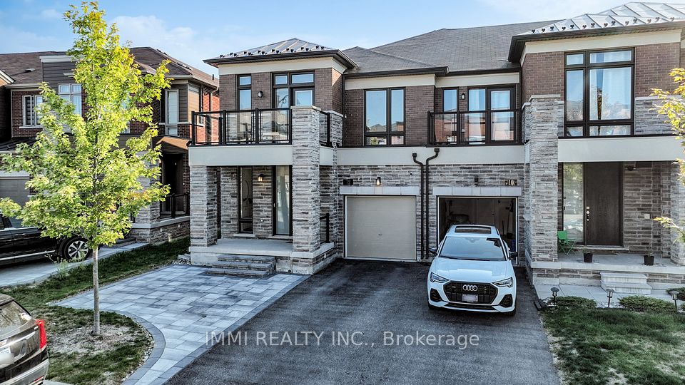 Att/Row/Townhouse at 12 Badgerow Way, Aurora, ON L4G 0Z4, Aurora