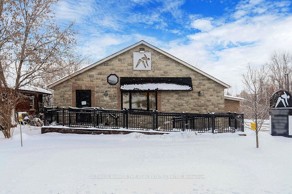 543 The Queensway N/A S, Georgina, ON L4P 2E7