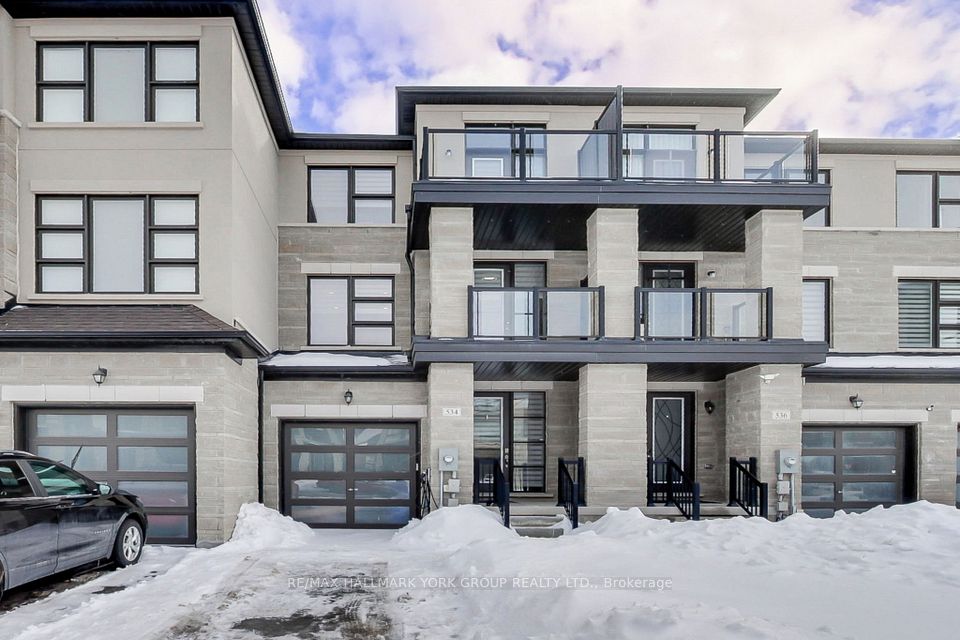 Att/Row/Townhouse at 534 New England Court, Newmarket, ON L3X 0M6, Newmarket
