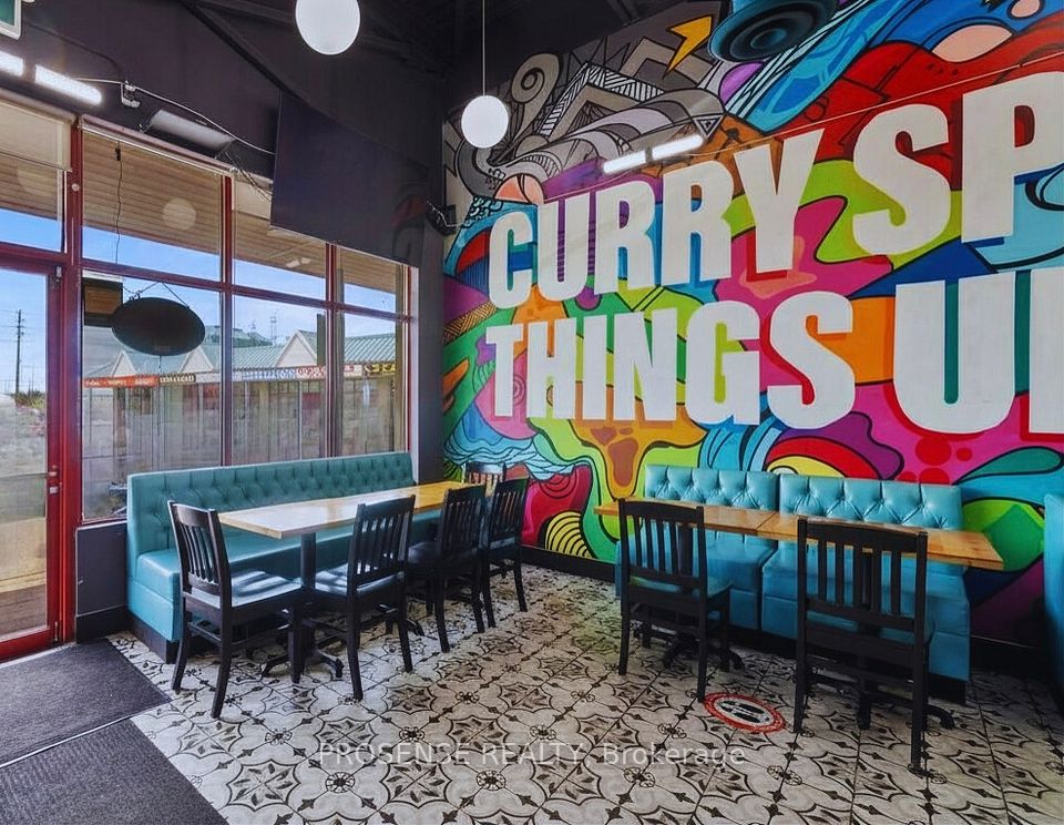 1470 Centre Street 13, Vaughan, ON L4J 3N1