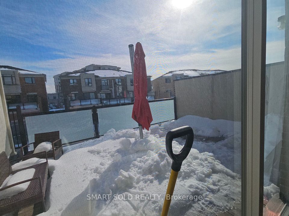 Att/Row/Townhouse at 37 Sparks Street, Aurora, ON L4G 0Z9, Aurora