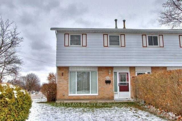 Semi-Detached  at 701 Leeder Court, Newmarket, ON L3Y 5A8, Newmarket