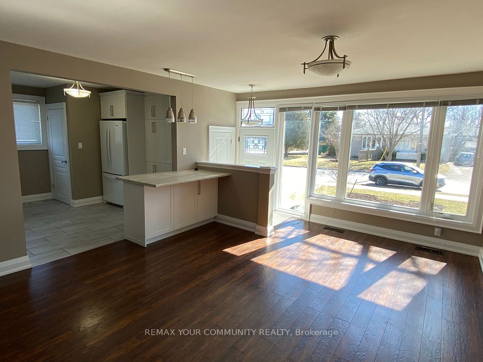 Semi-Detached at 253 Alsace Road Main, Richmond Hill, ON L4C 2W9, Richmond Hill