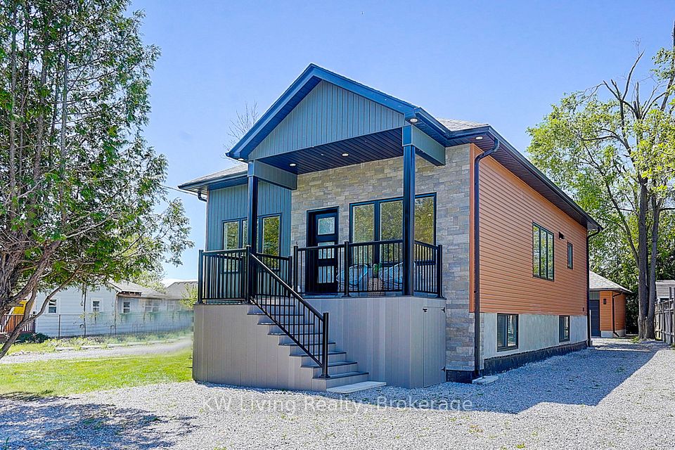 Detached at 15 Farley Circle, Georgina, ON L0E 1S0, Georgina