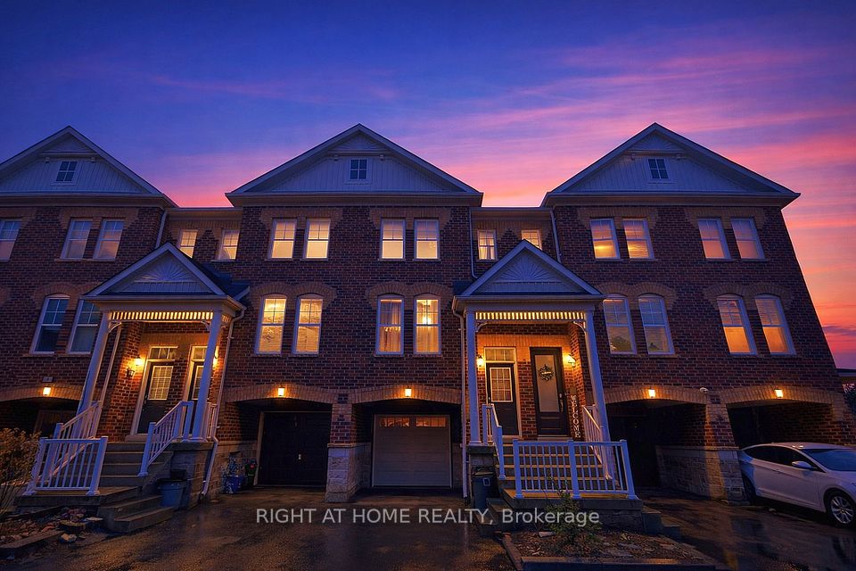 Att/Row/Townhouse at 10 Porter Avenue W 3, Vaughan, ON L4L 0H1, Vaughan