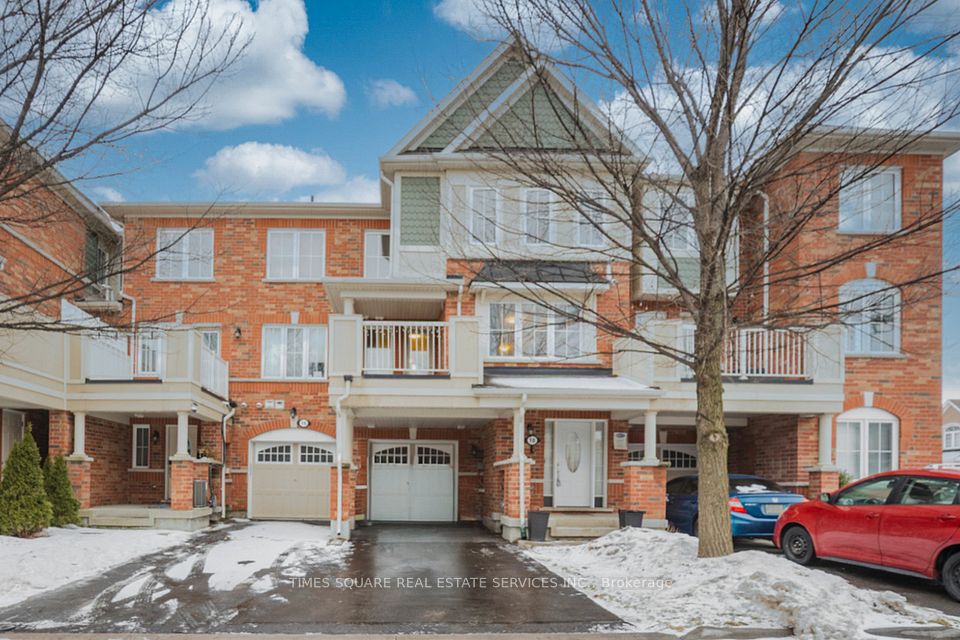 Att/Row/Townhouse at 10 Stocks Lane, Aurora, ON L4G 0Y2, Aurora