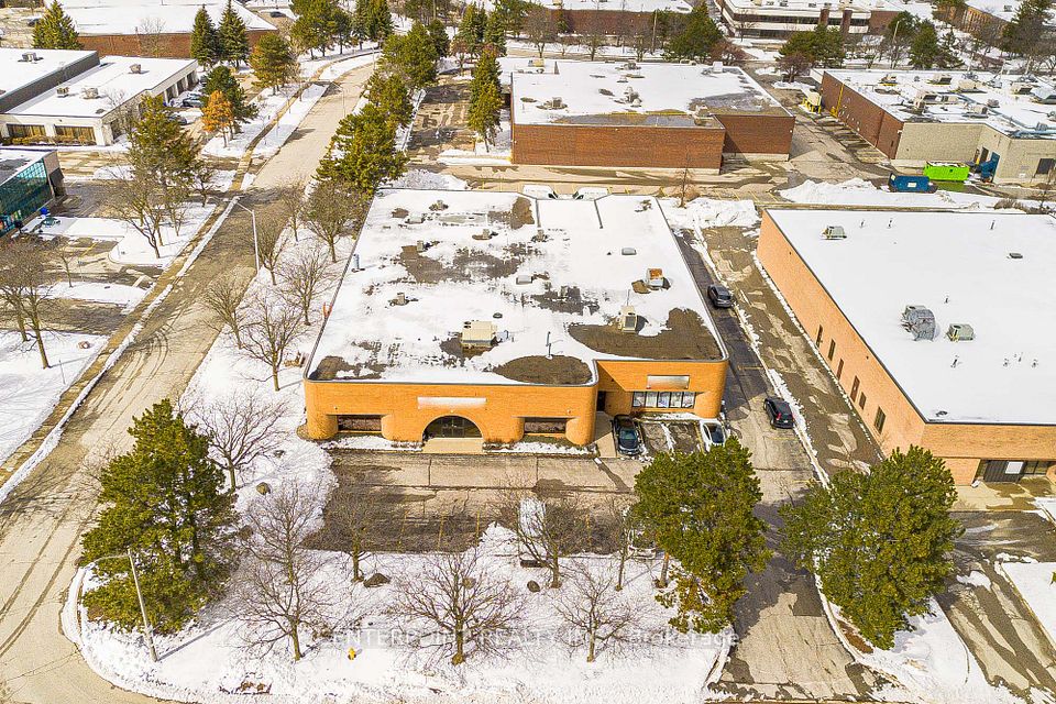 220 Amber Street, Markham, ON L3R 3J8