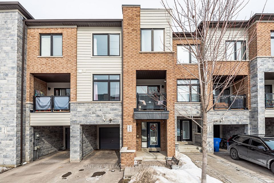 Att/Row/Townhouse at 256 Vivant Street, Newmarket, ON L3X 0K9, Newmarket