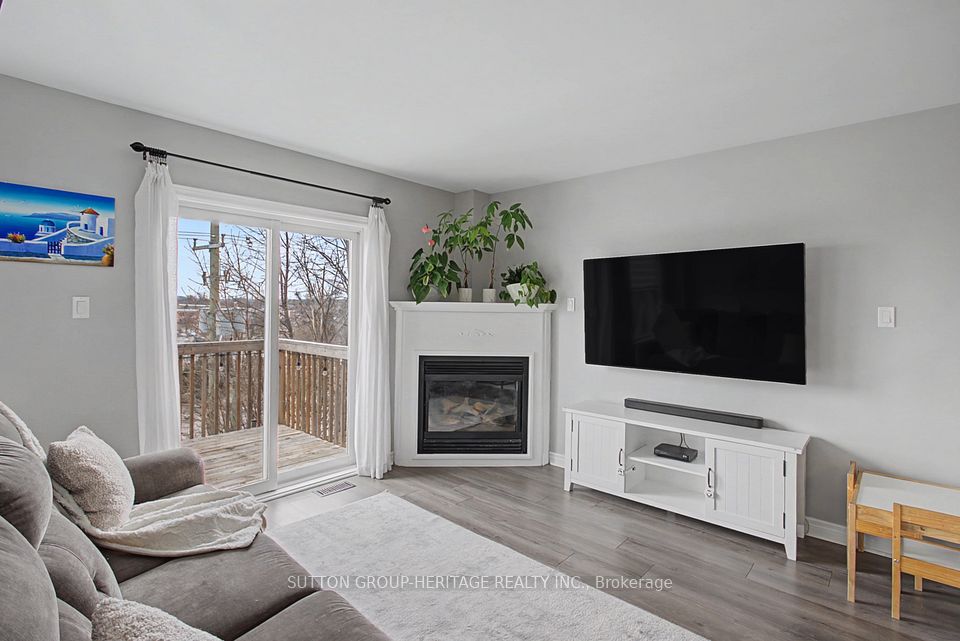 Att/Row/Townhouse at 77 Lancaster Court, Georgina, ON L4P 3Z9, Georgina