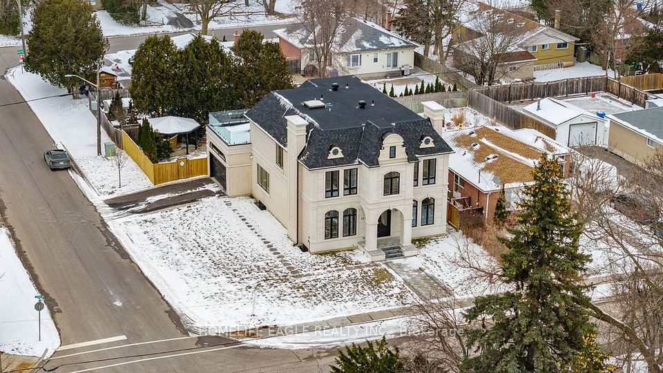 Detached at 52 Child Drive, Aurora, ON L4G 1Y5, Aurora