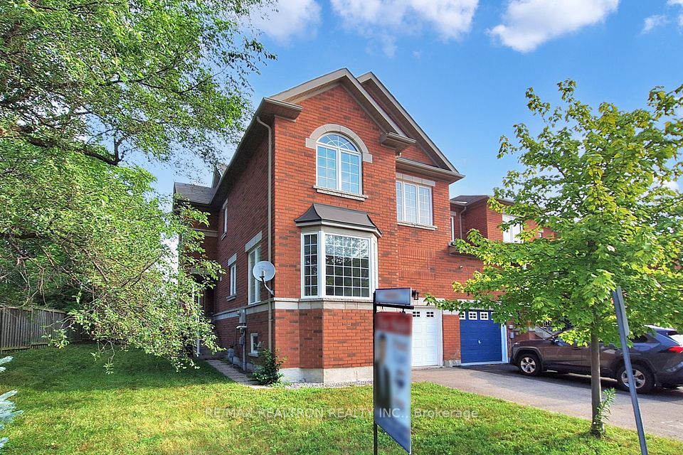 Att/Row/Townhouse at 8 Townwood Drive 86, Richmond Hill, ON L4E 4Y3, Richmond Hill