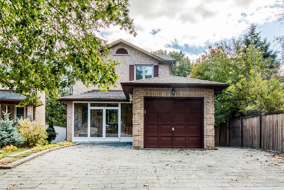 Detached at 20 Valhalla Court, Aurora, ON L4G 5W3, Aurora