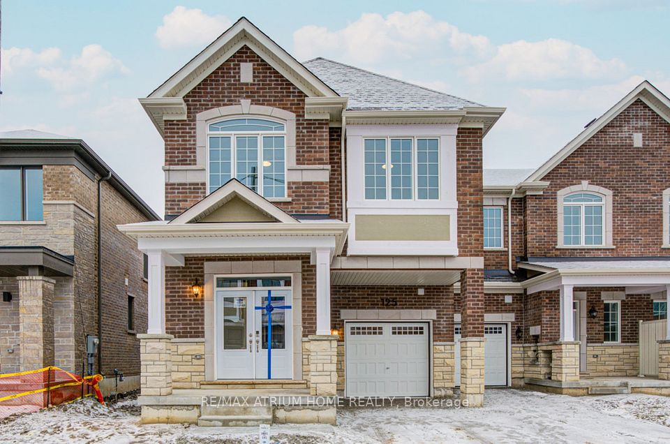 Att/Row/Townhouse at 125 Leslie Richard Avenue, Markham, ON L6C 1N3, Markham