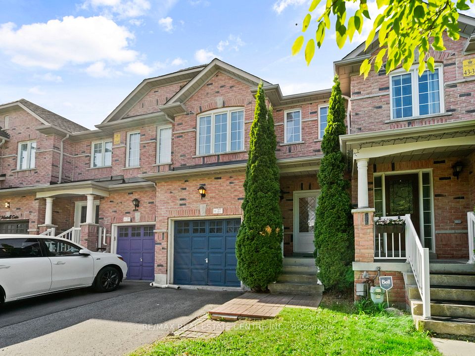 Att/Row/Townhouse at 27 Martell Gate, Aurora, ON L4G 0B9, Aurora