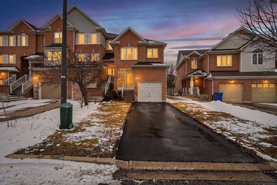 Att/Row/Townhouse at 41 Baywell Crescent, Aurora, ON L4G 7M8, Aurora