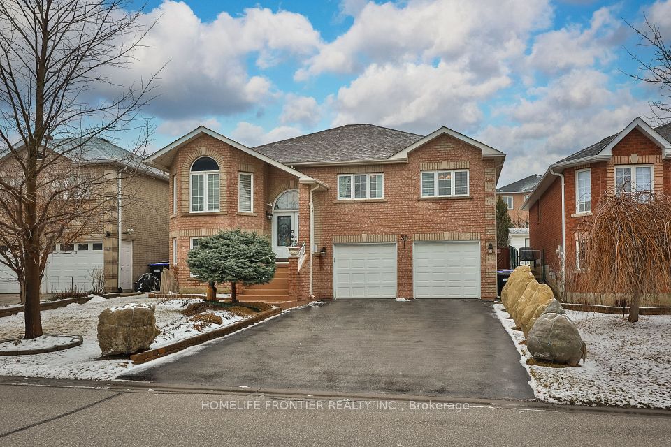 30 Saint Avenue, Bradford West Gwillimbury, ON L3Z 3E6