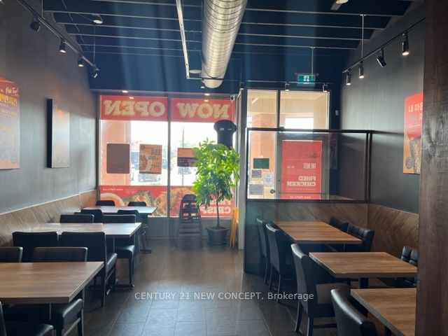14800 Yonge Street 111, Aurora, ON L4G 1N3