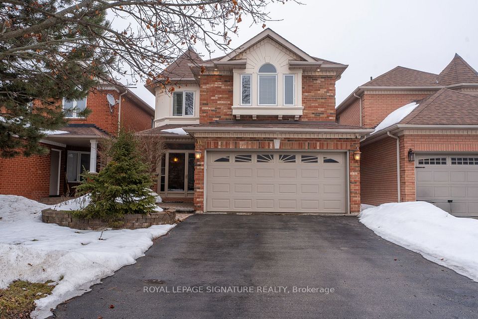 Detached at 406 Hewitt Circle, Newmarket, ON L3X 2L8, Newmarket