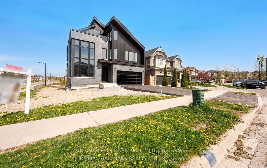 119 Pointon Street, Aurora, ON L4G 0G6