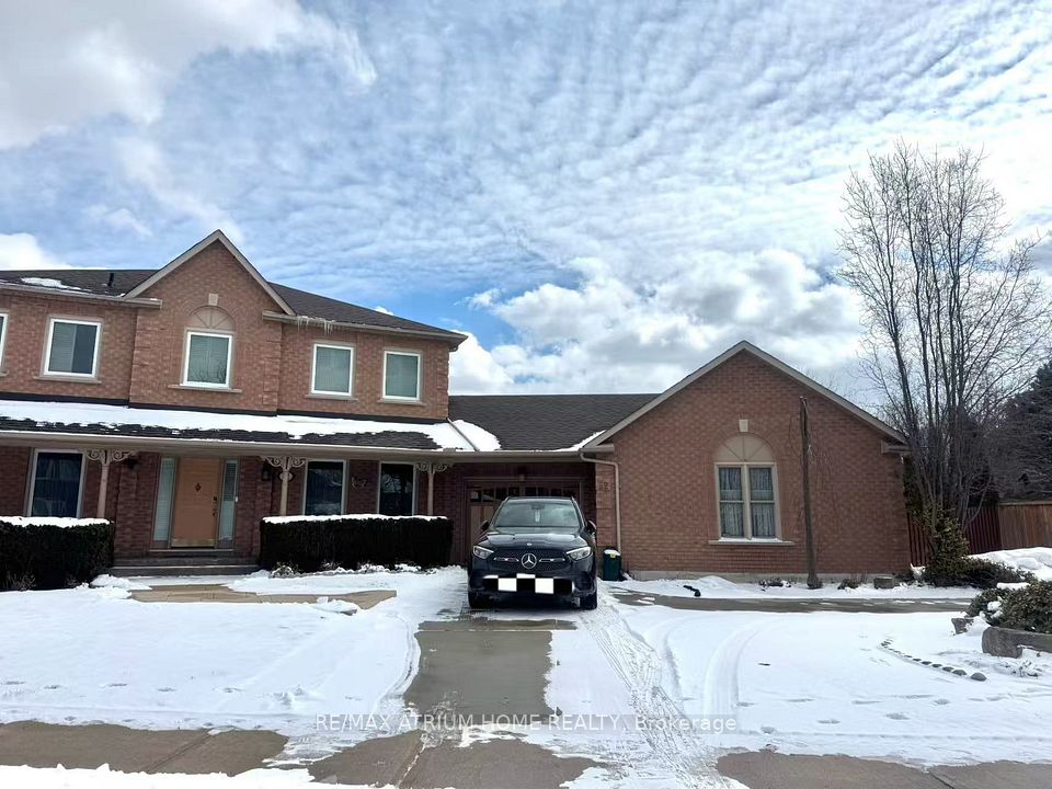 Detached at 52 Loring (basement) Crescent, Markham, ON L3R 0G2, Markham