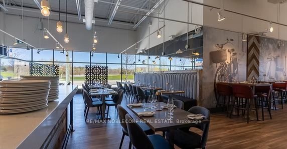 444 Holland Street W, Bradford West Gwillimbury, ON L3Z 0G1