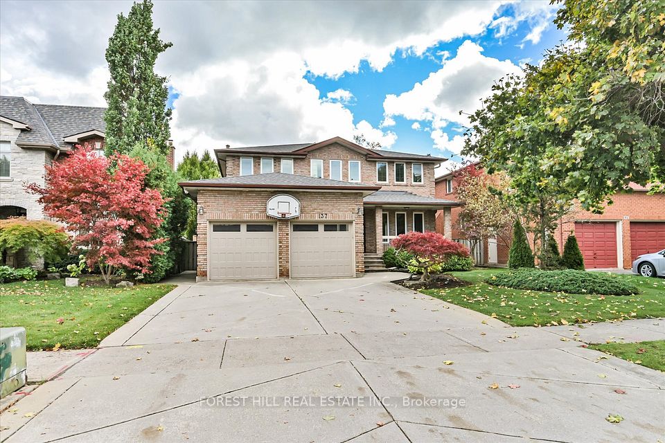 Detached at 137 Marsi Road, Richmond Hill, ON L4C 5R3, Richmond Hill