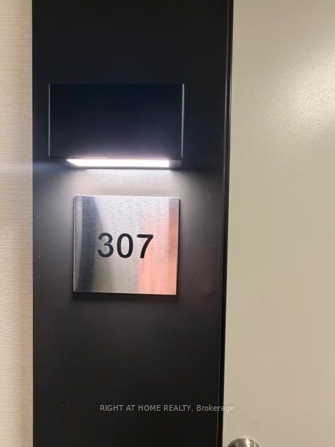 Condo Apartment at 6 DAVID EYER Road 307, Richmond Hill, ON L4S 0N5, Richmond Hill