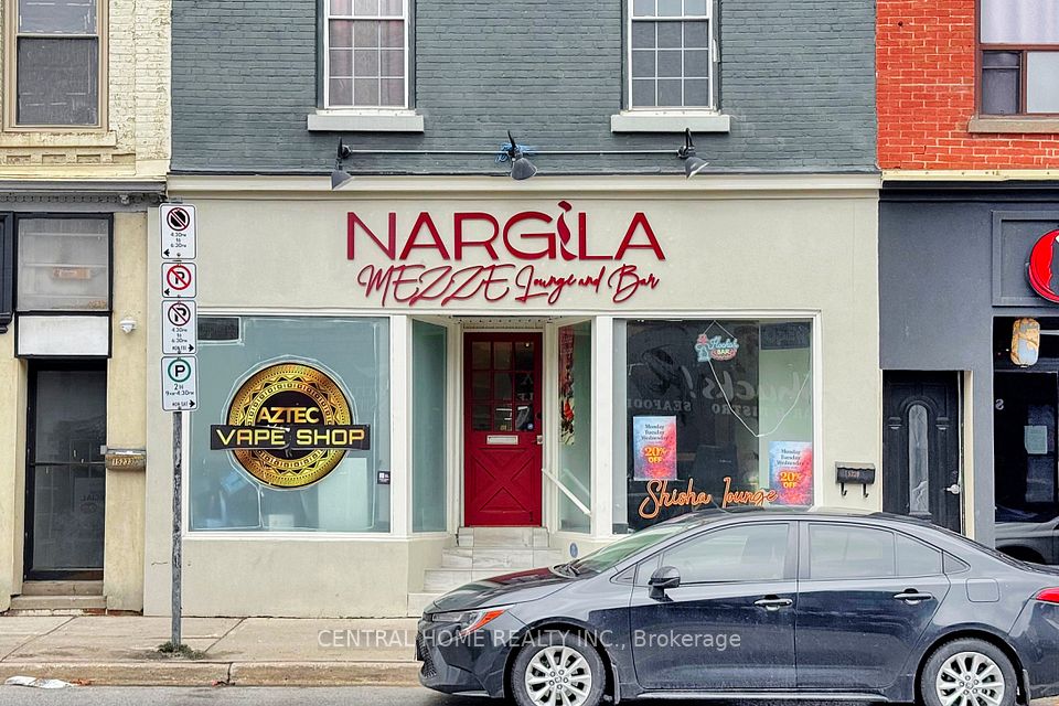 15231 Yonge Street, Aurora, ON L4G 1L8