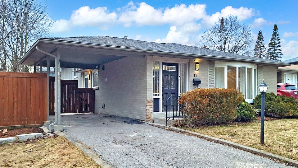 42 Devins Drive, Aurora, ON L4G 2Z1