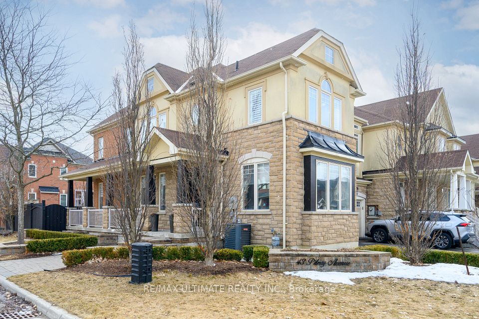 Att/Row/Townhouse at 43 Pitney Avenue, Richmond Hill, ON L4E 4Y5, Richmond Hill