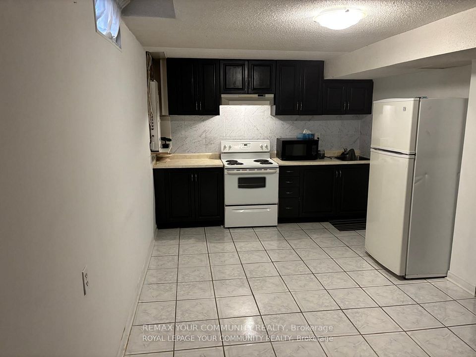 Detached at 166 Knightswood Avenue Basement, Vaughan, ON L6A 1M5, Vaughan