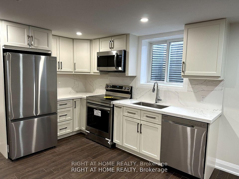 Lower Level at 11 Law Crescent Lower Level Apartment, Richmond Hill, ON L4C 5K7, Richmond Hill