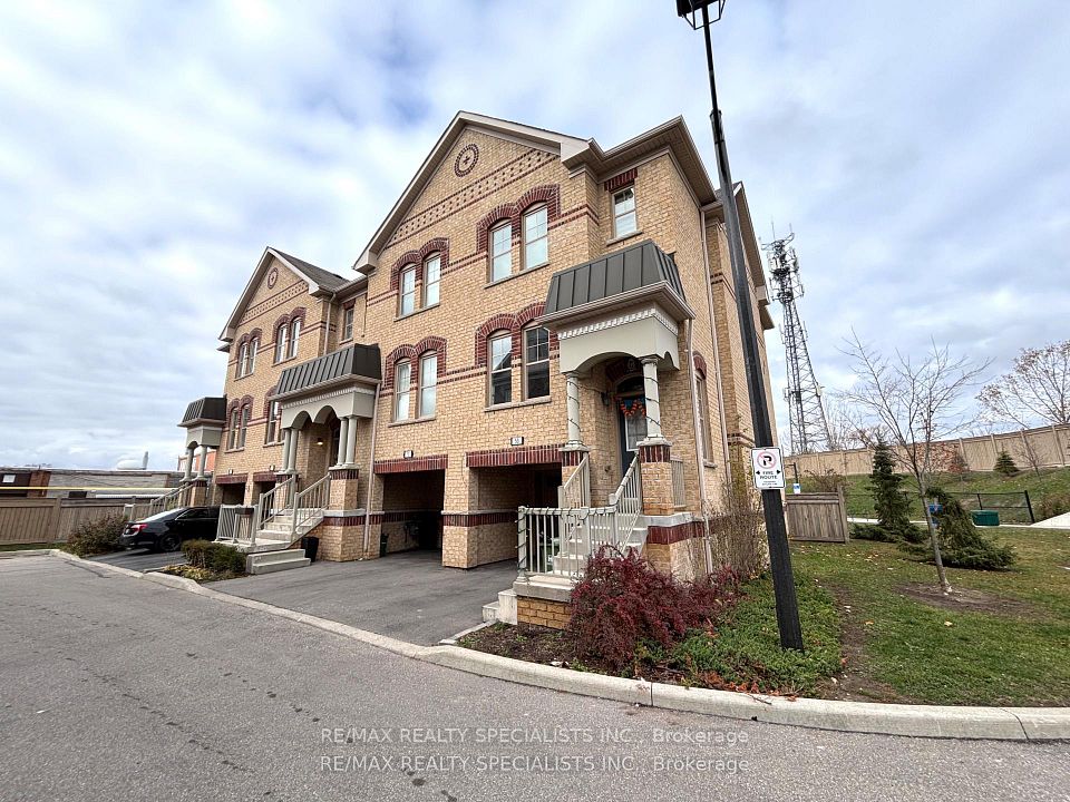 Att/Row/Townhouse at 10 Porter Avenue West Avenue W 53, Vaughan, ON L4L 0H1, Vaughan