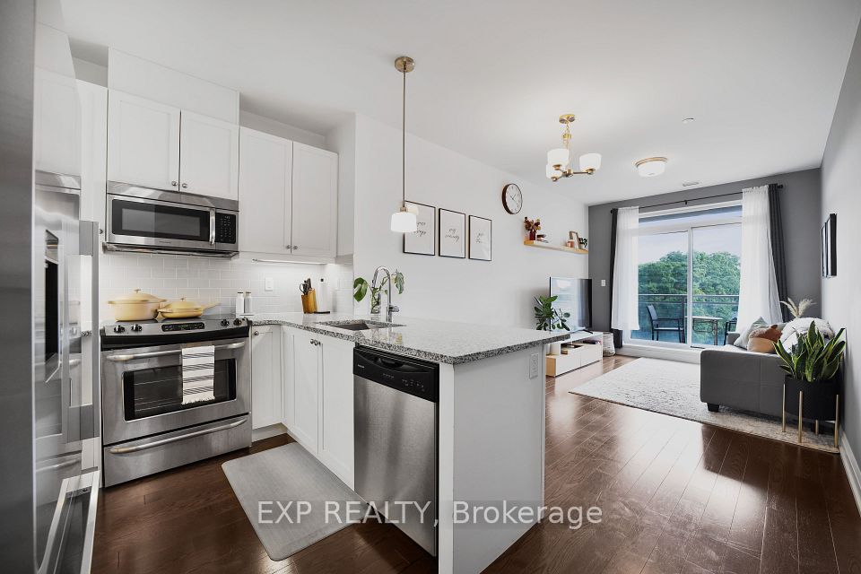 15277 Yonge Street 602A, Aurora, ON L4G 1N6